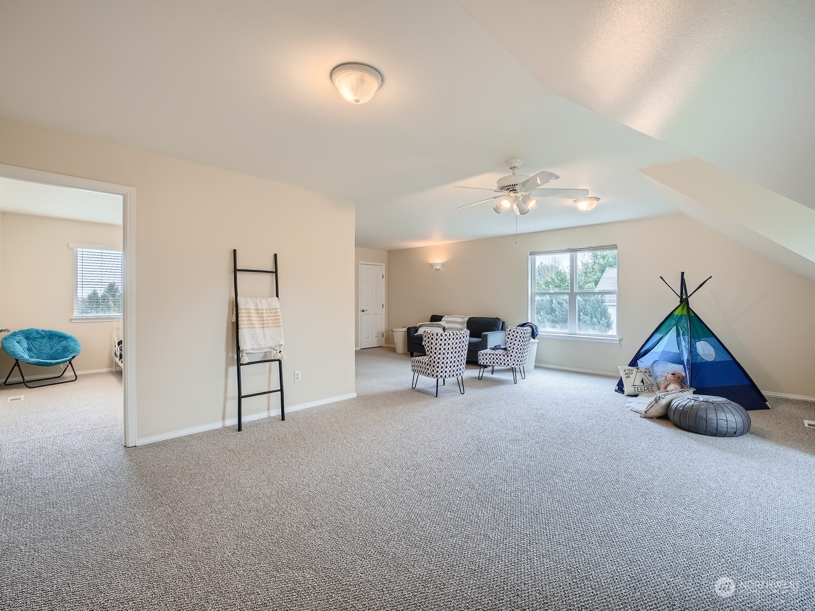 2119 Huntington Loop SE