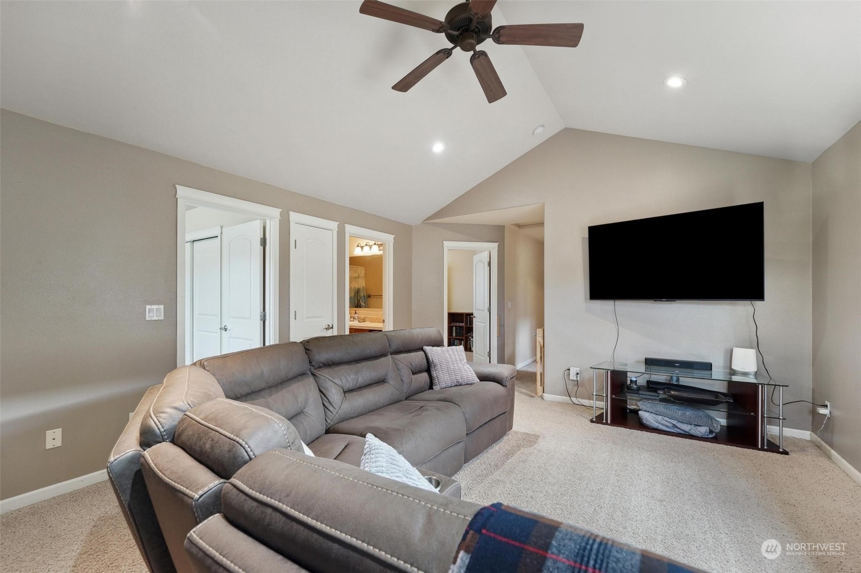 4917 Balustrade Boulevard SE