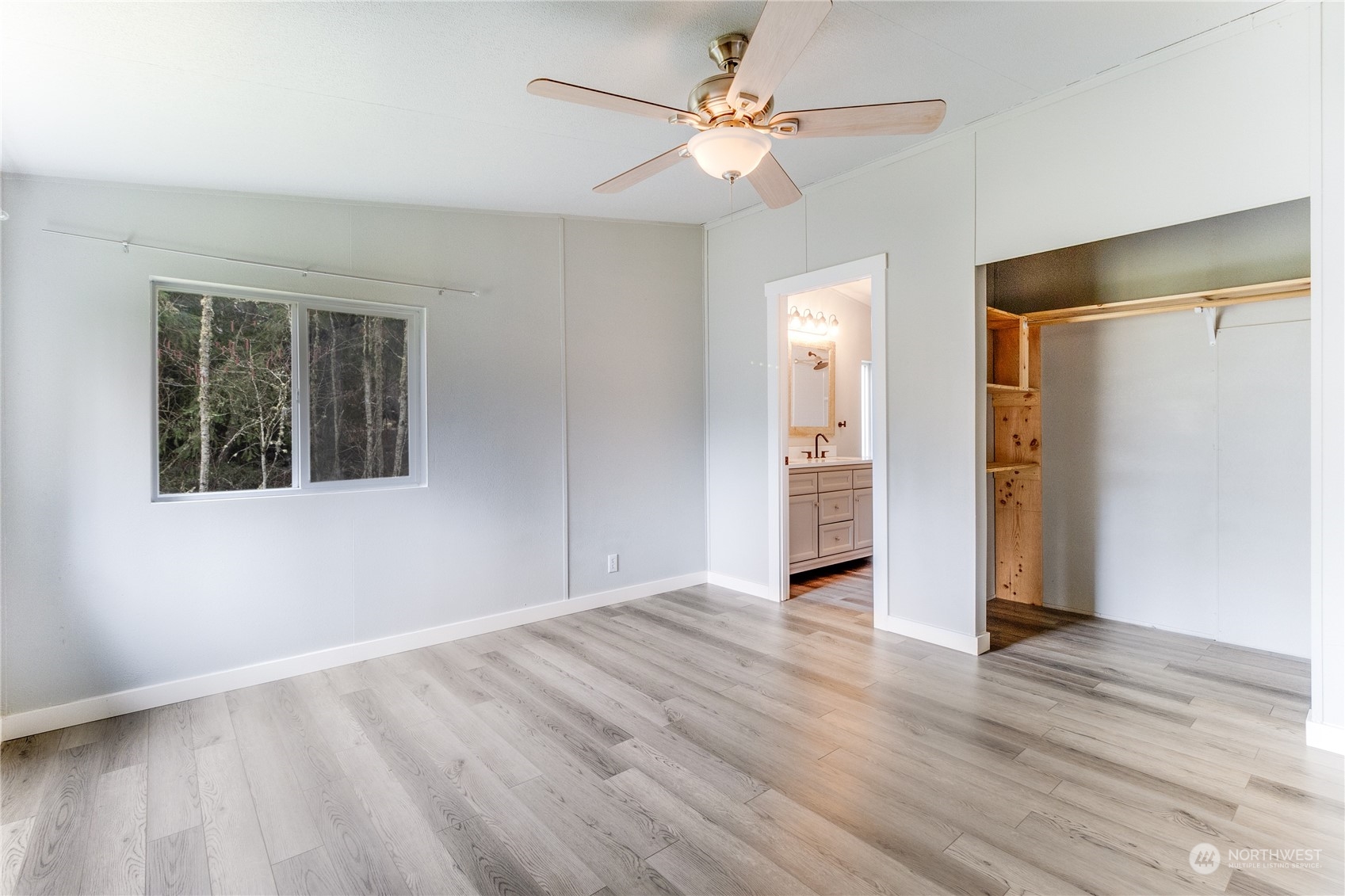 14111 234th Street E