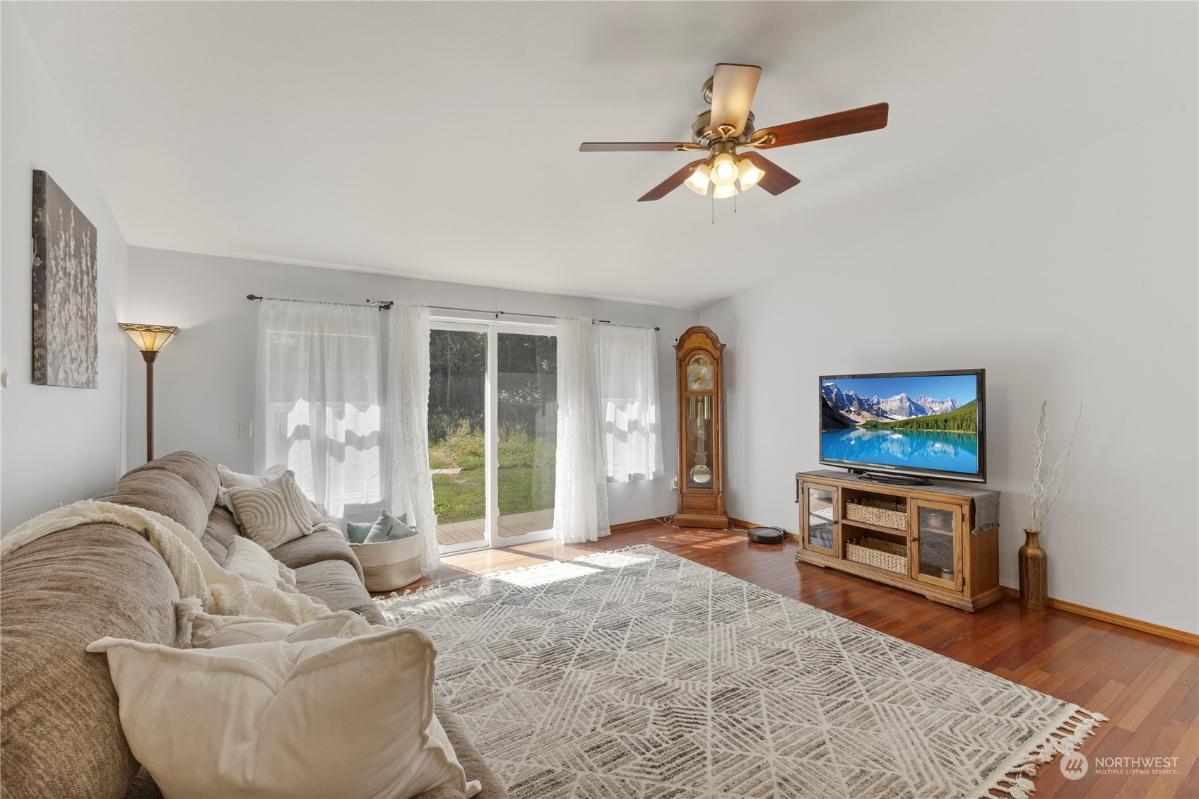 14111 234th Street E