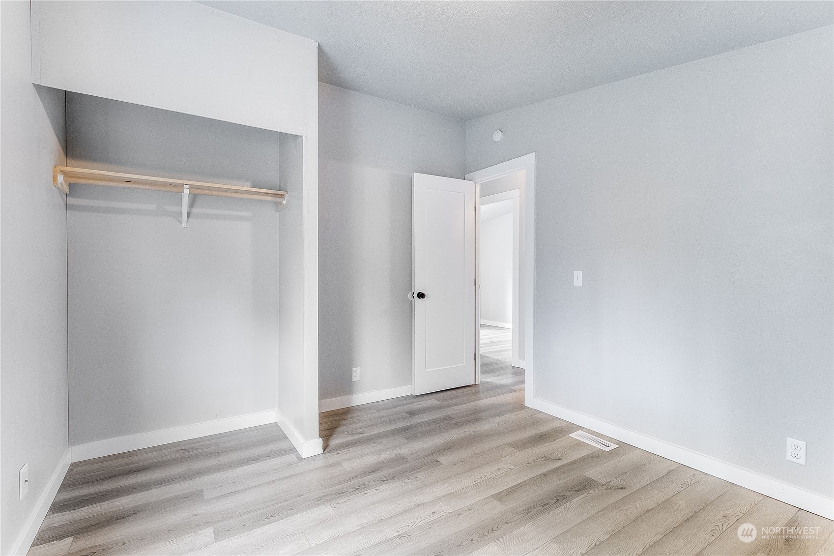 14111 234th Street E