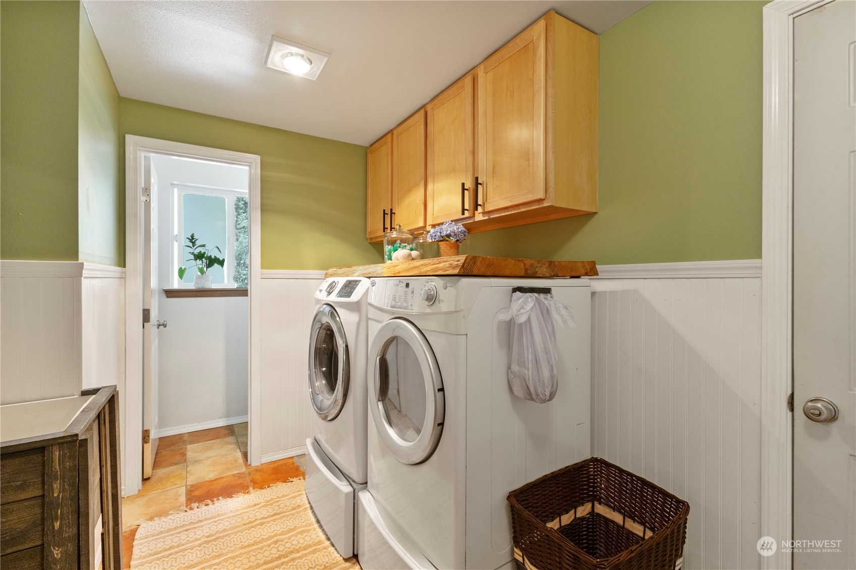 14111 234th Street E