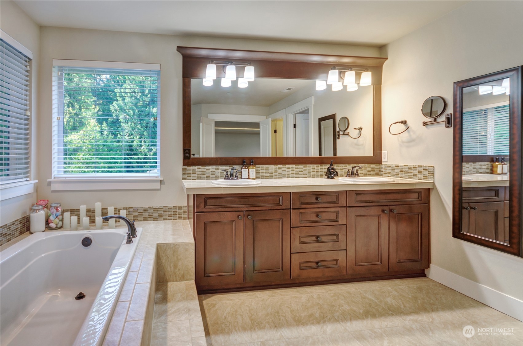 6022 213th Avenue Ct E