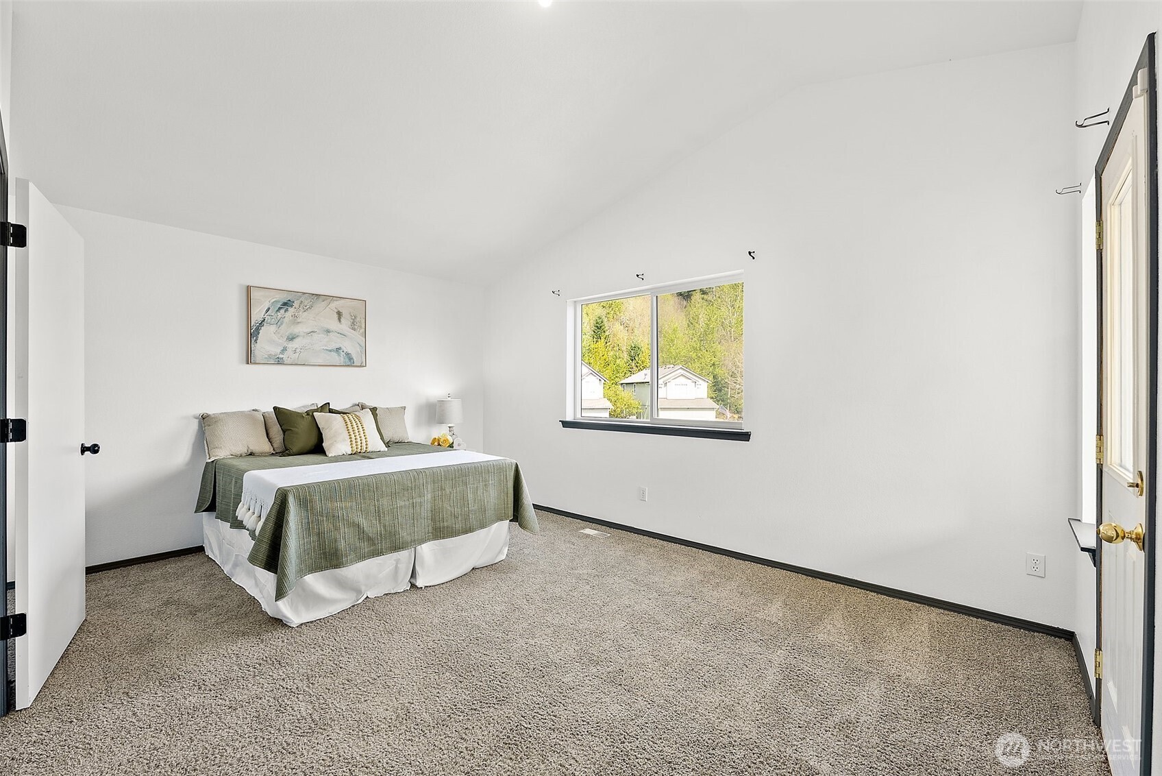 17904 Panorama Boulevard E