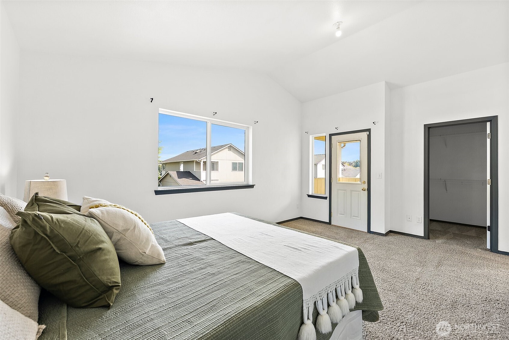 17904 Panorama Boulevard E