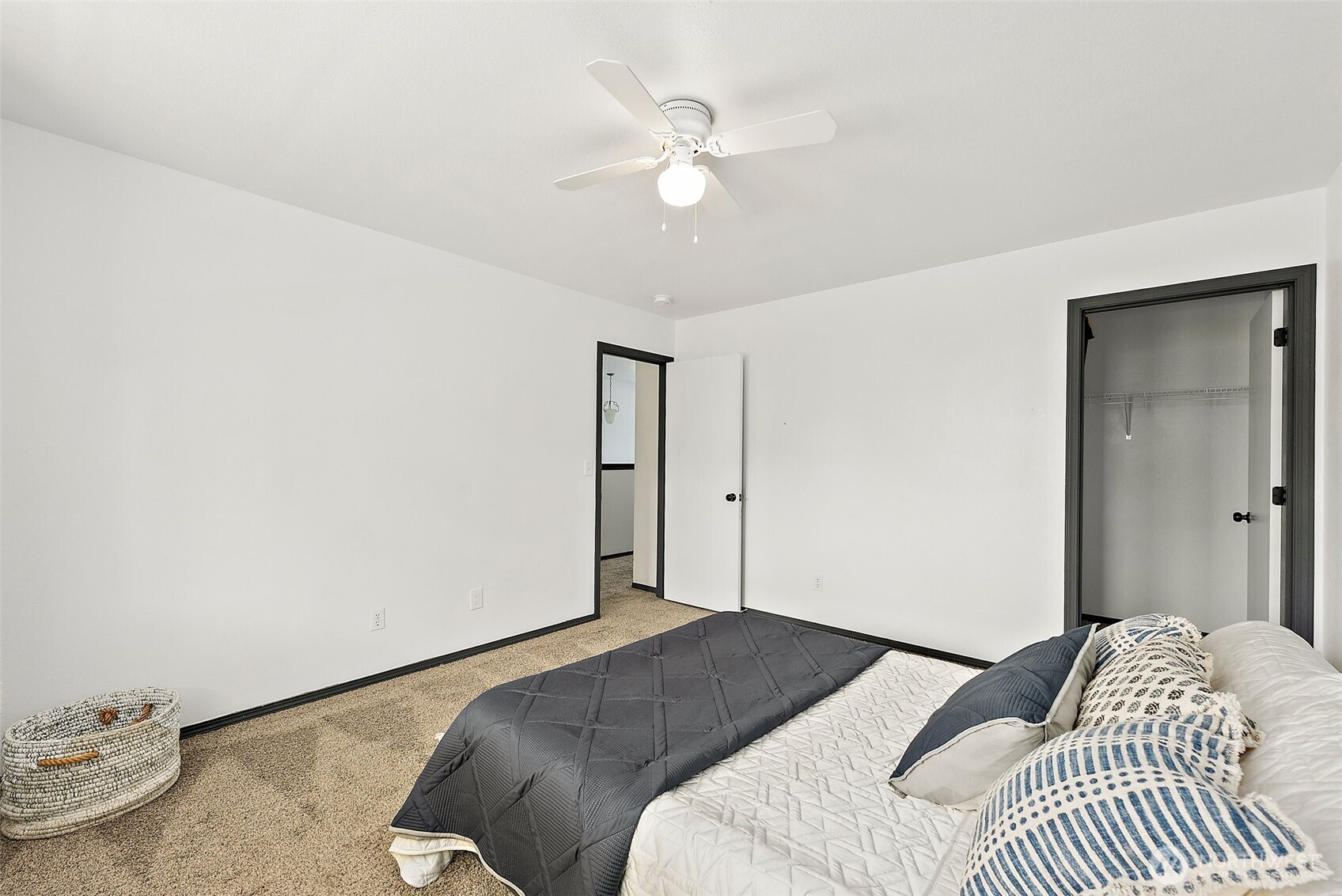 17904 Panorama Boulevard E