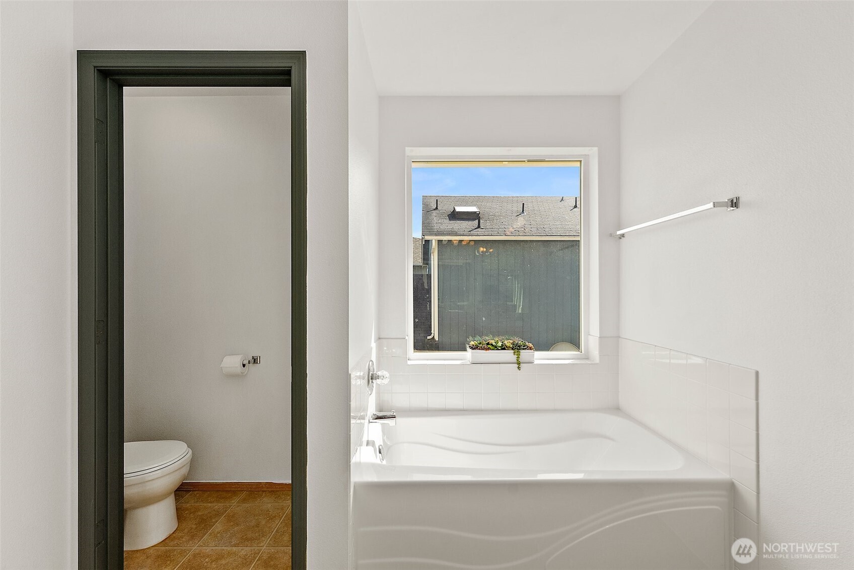 17904 Panorama Boulevard E