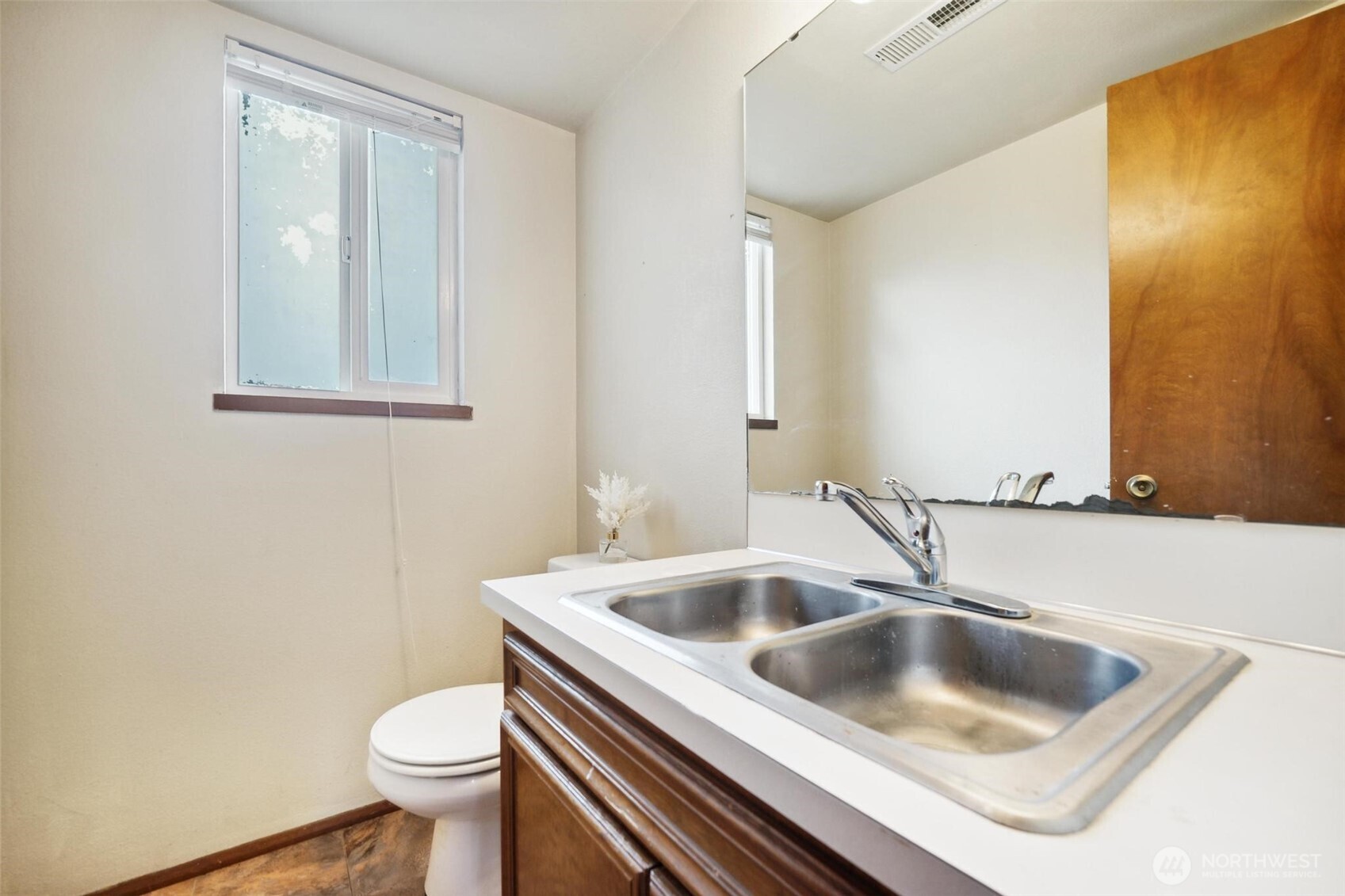 3512 Frances Drive SE