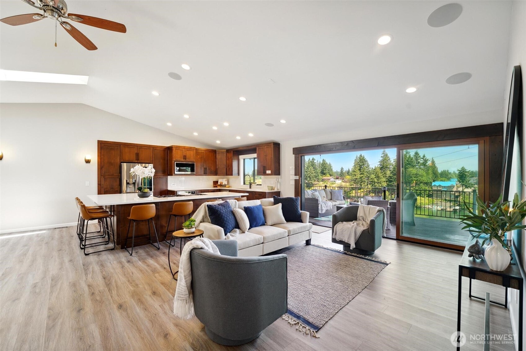 17317 33rd Street Ct E