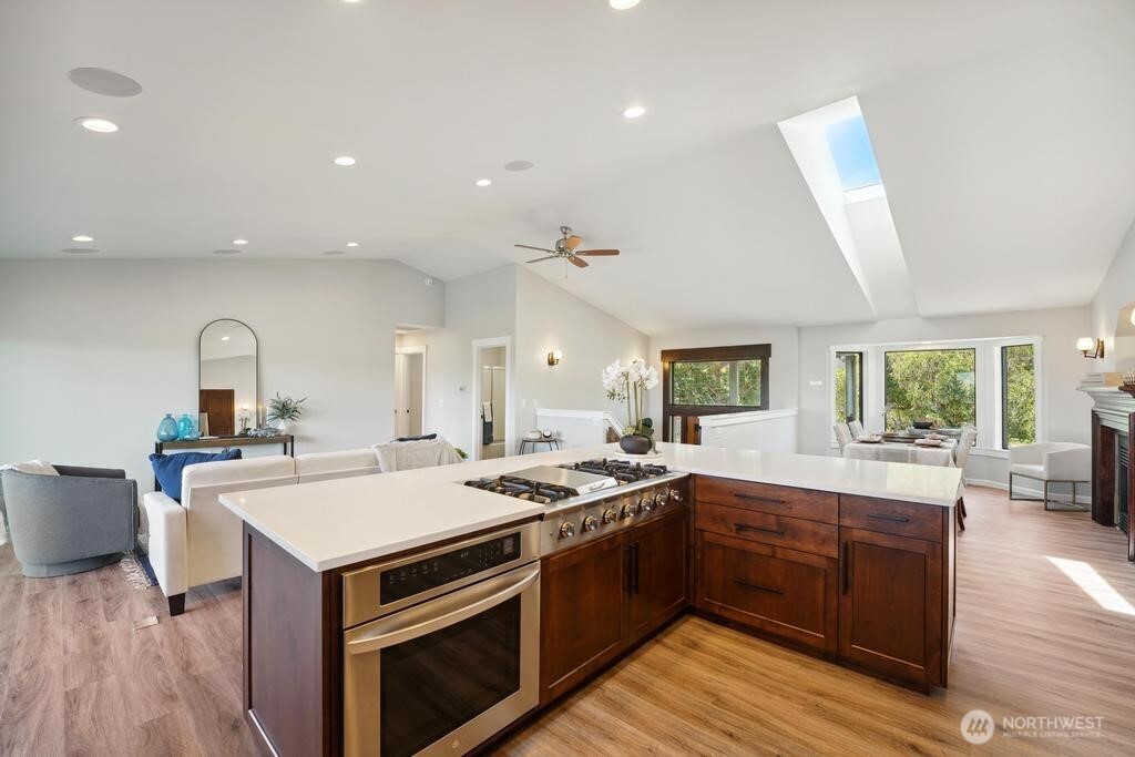 17317 33rd Street Ct E