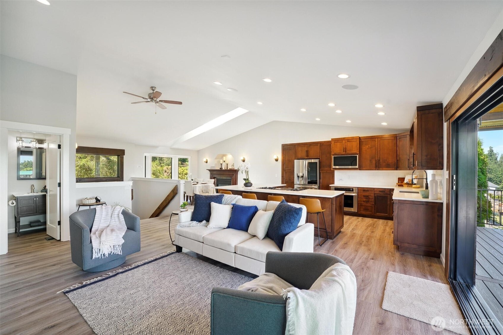 17317 33rd Street Ct E