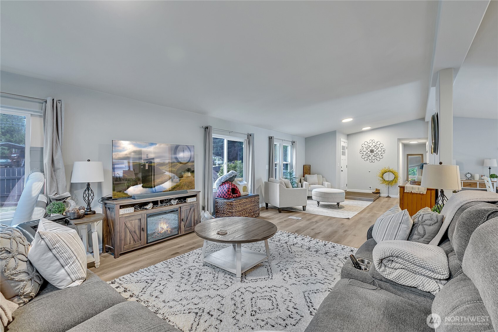 10707 209th Avenue E