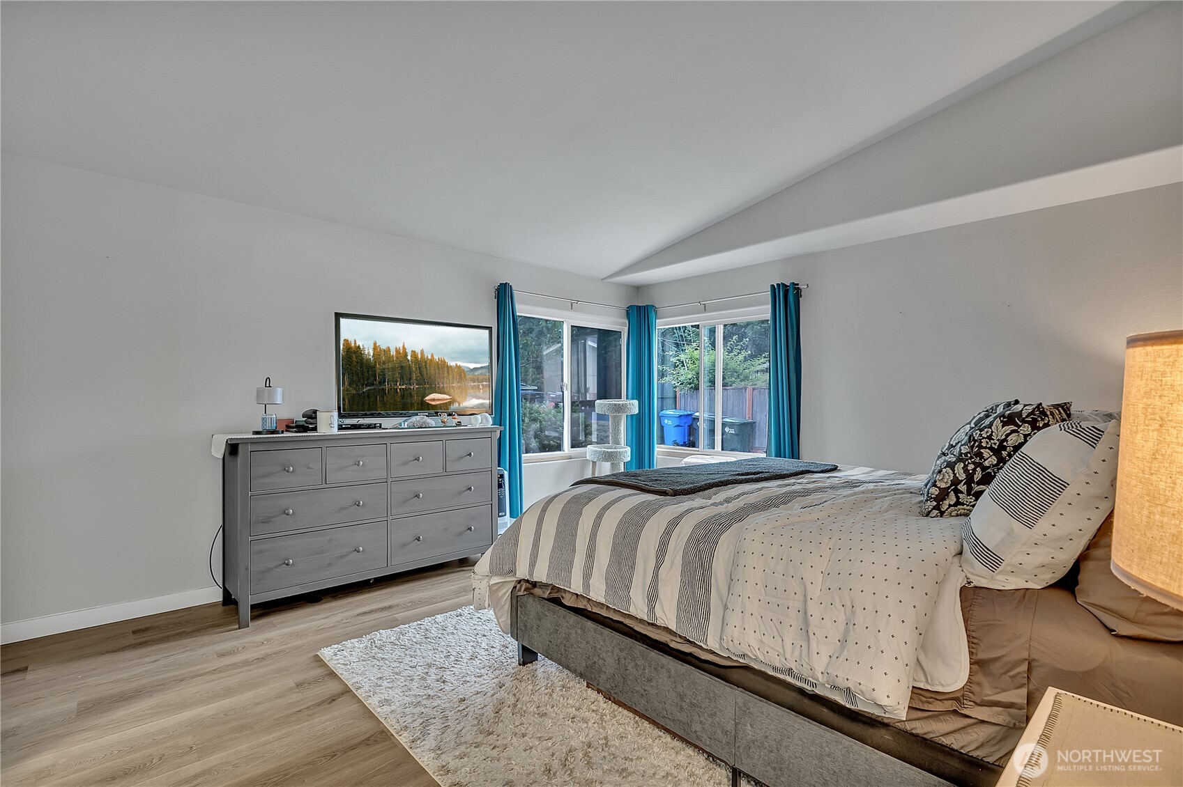 10707 209th Avenue E