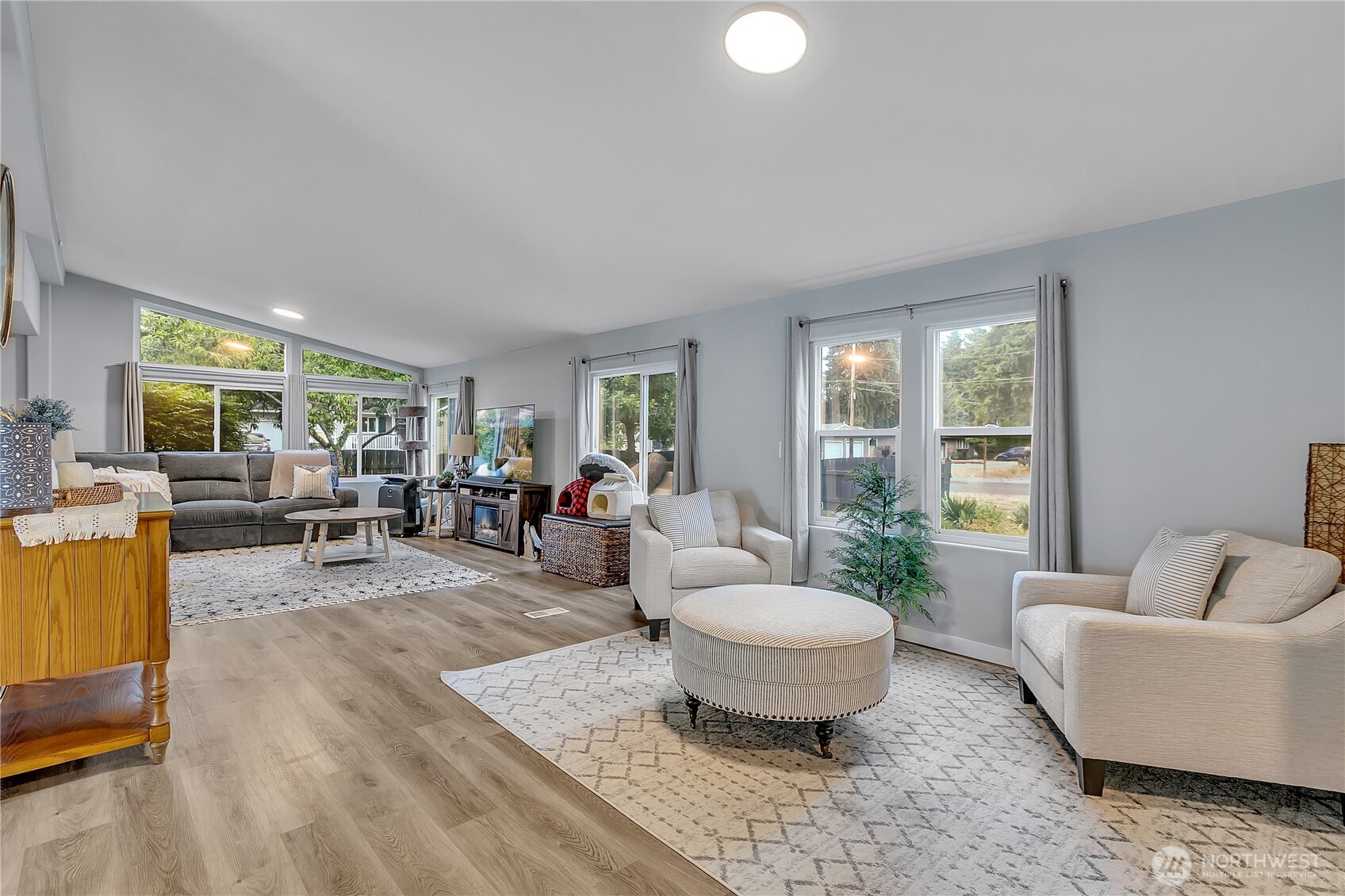 10707 209th Avenue E