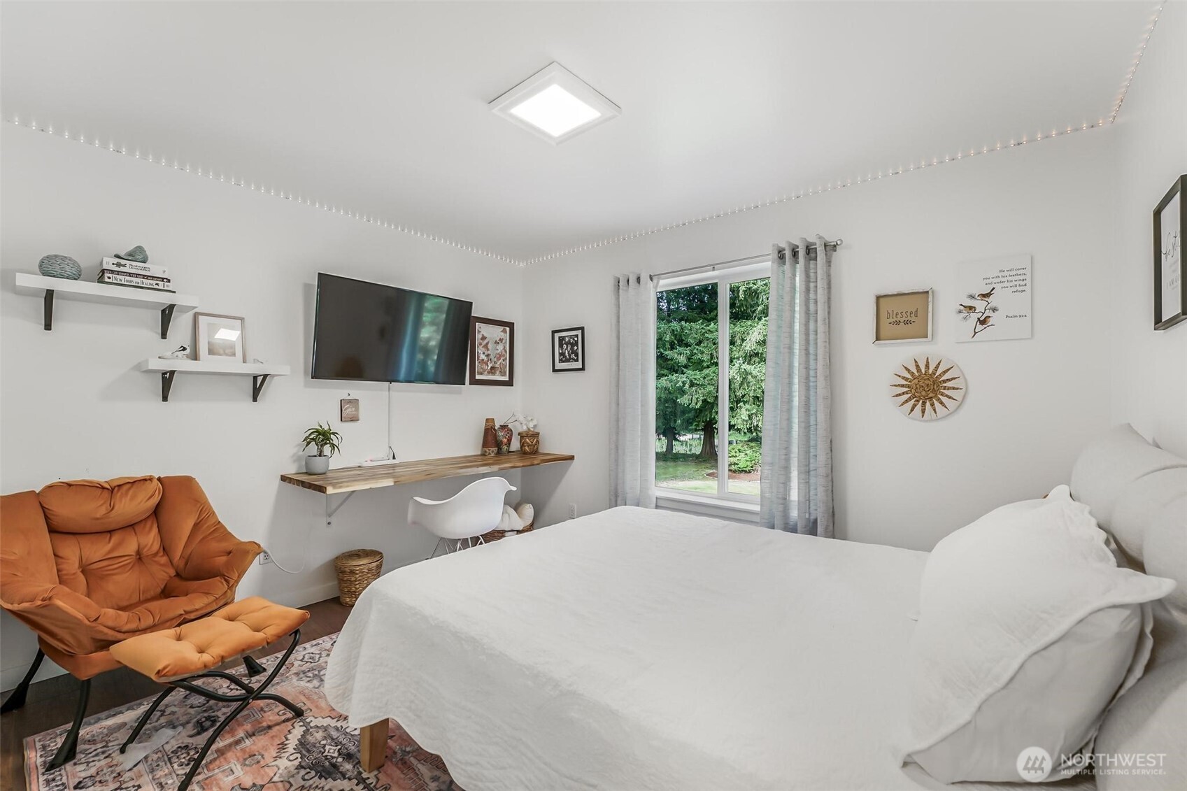 12026 261st Avenue E