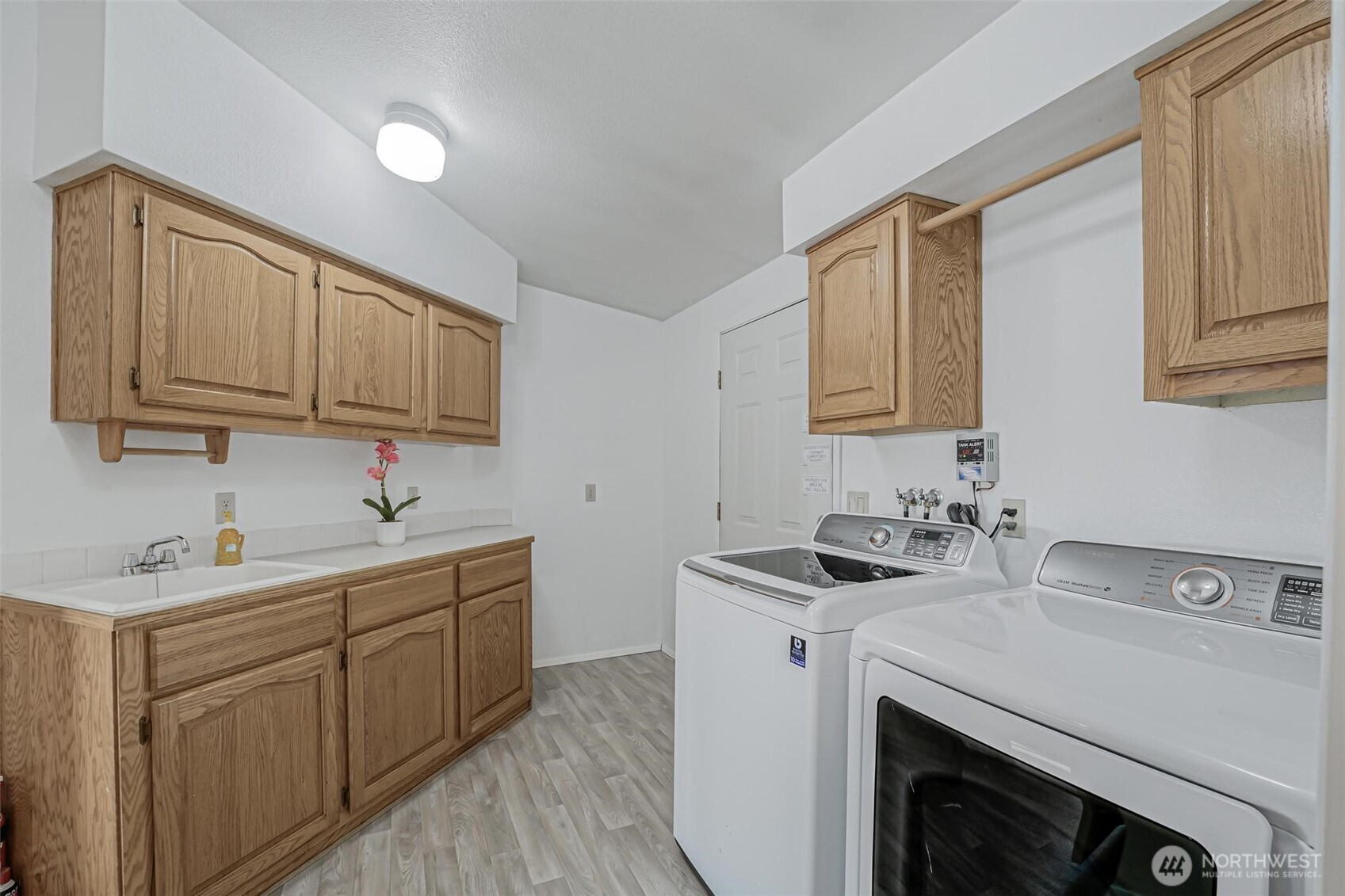 17710 Albany Street SW