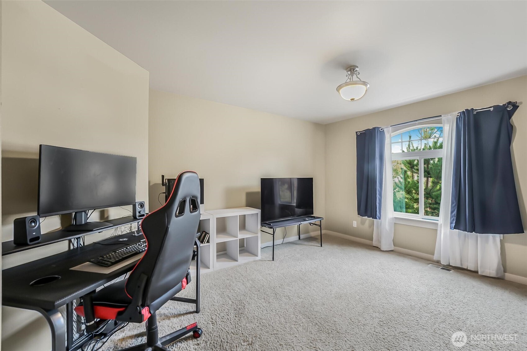 17401 140th Avenue E