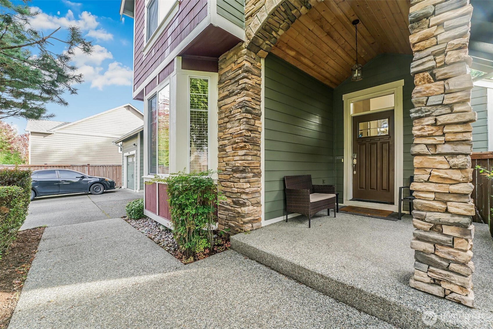 17401 140th Avenue E