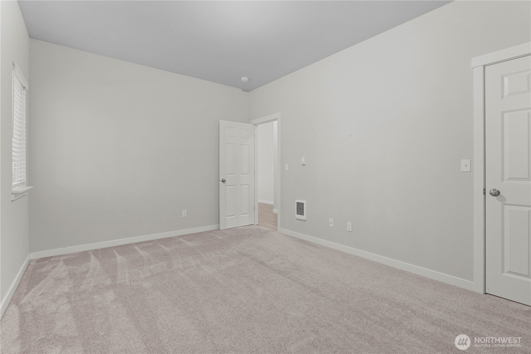 18425 Rampart Drive SE