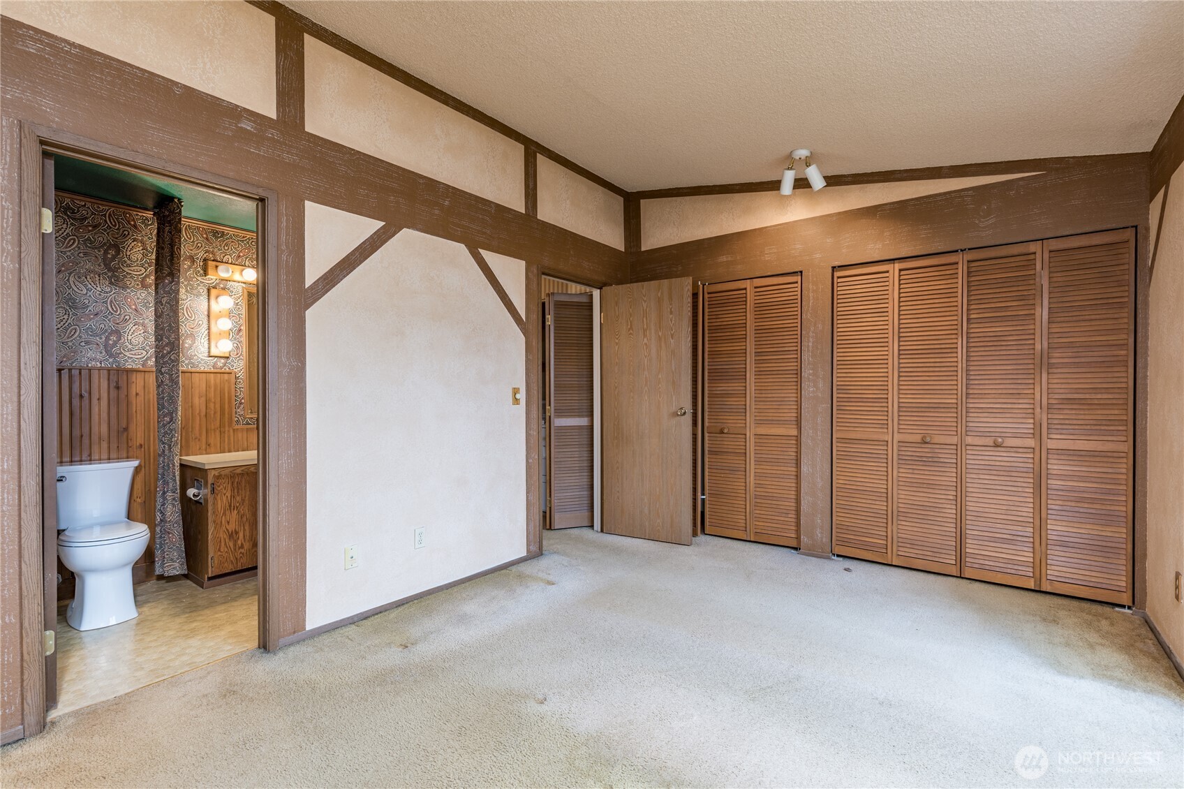 317 SW 112th Street Unit: 302