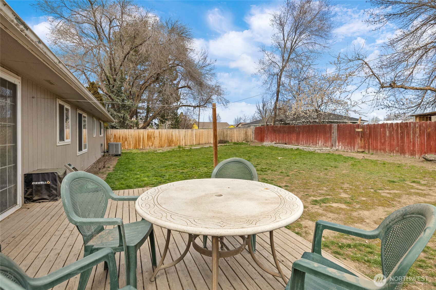 1410 N Cora Street
