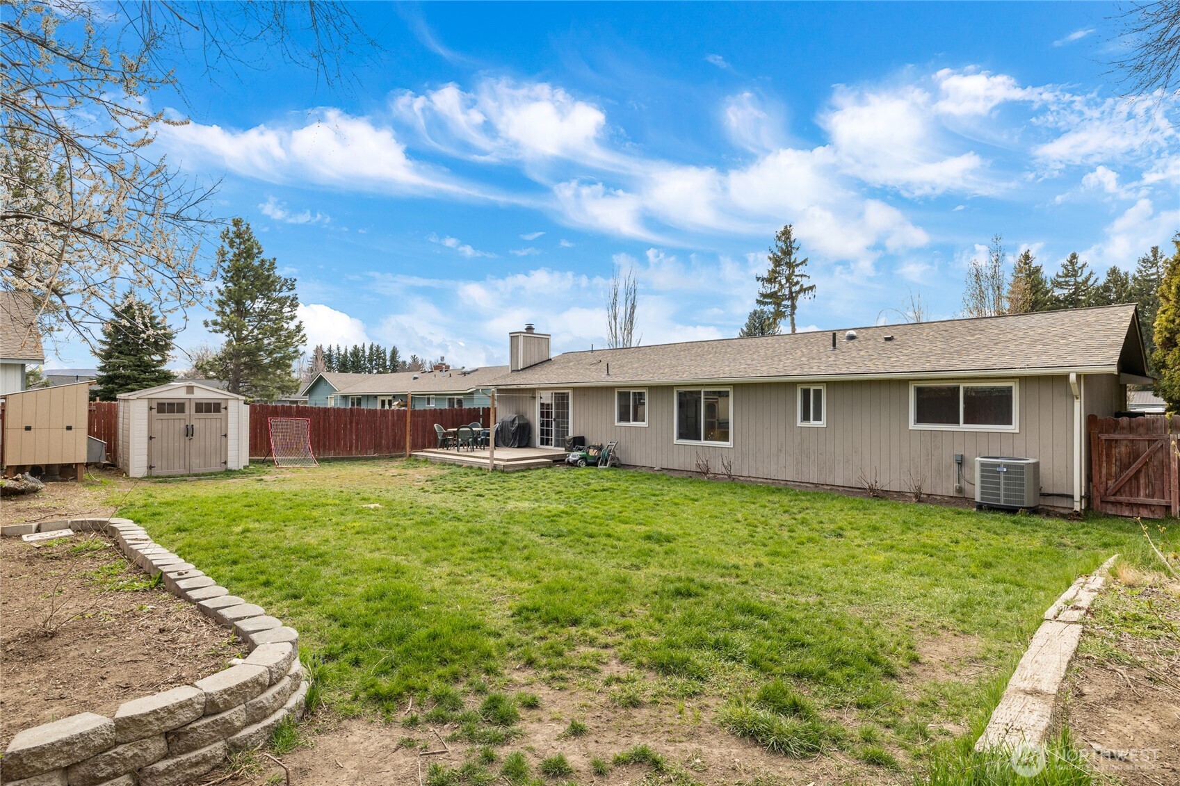 1410 N Cora Street