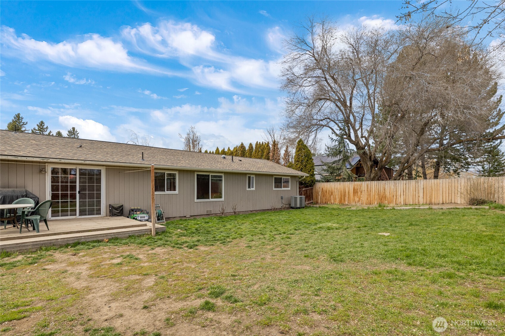 1410 N Cora Street