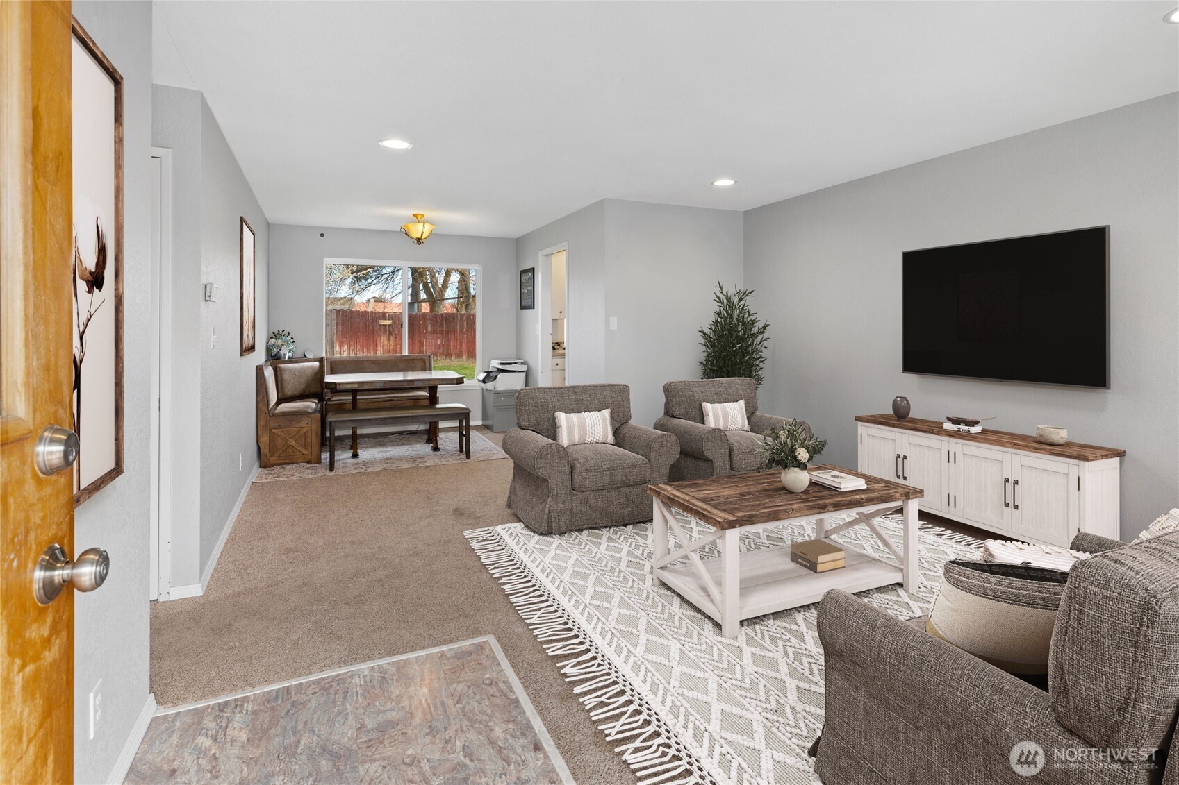 1410 N Cora Street