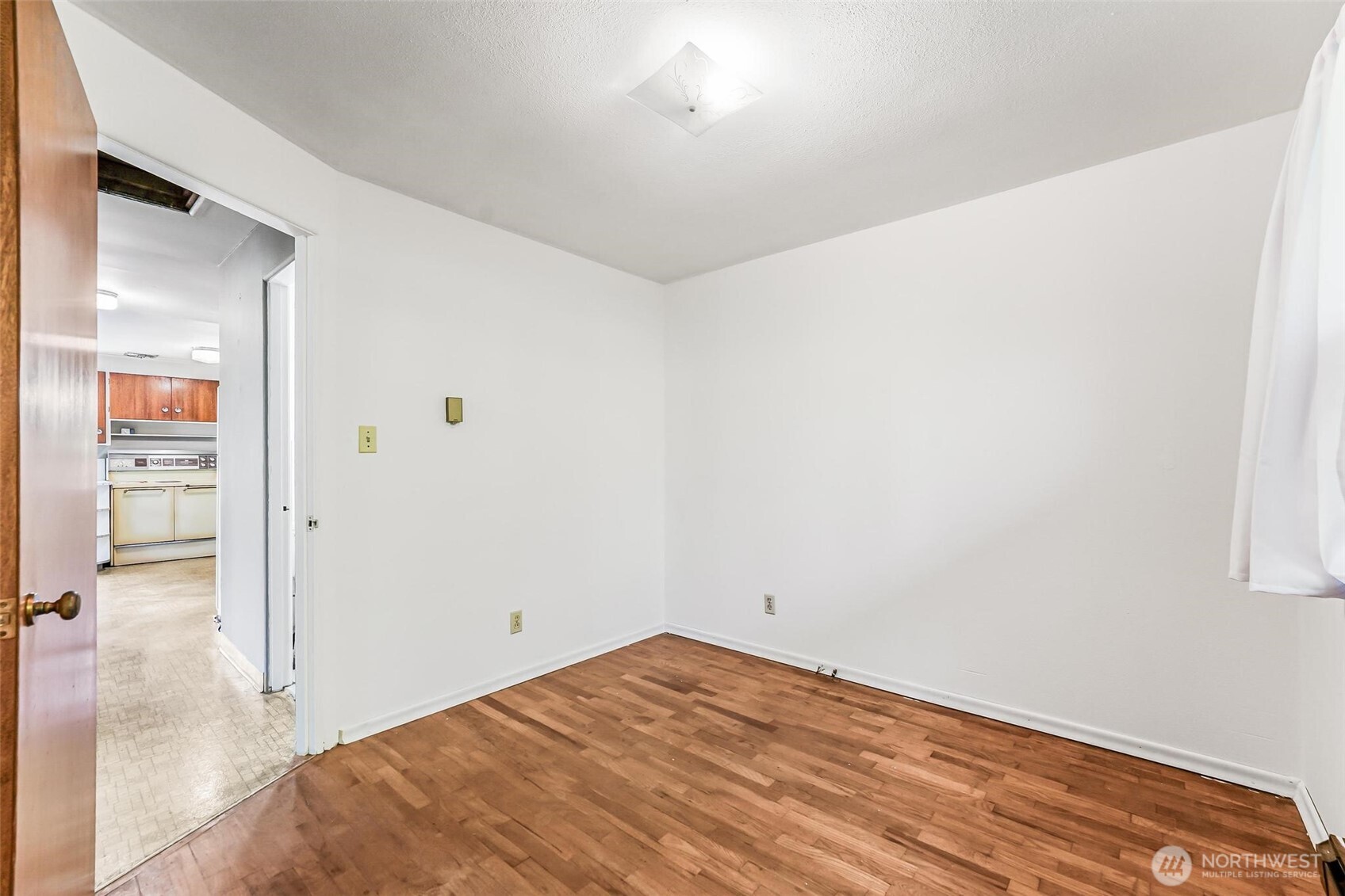 1722 E 65th Street