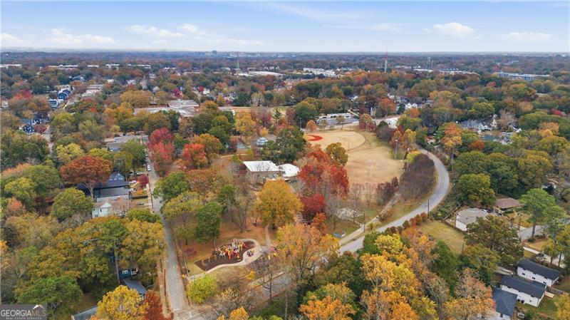 142 Woodbine Circle SE