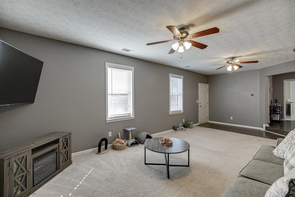 84 Searchlight Court