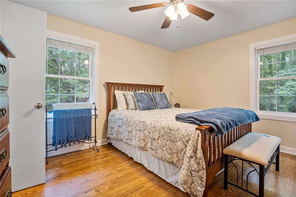 1505 Robinhood Trail