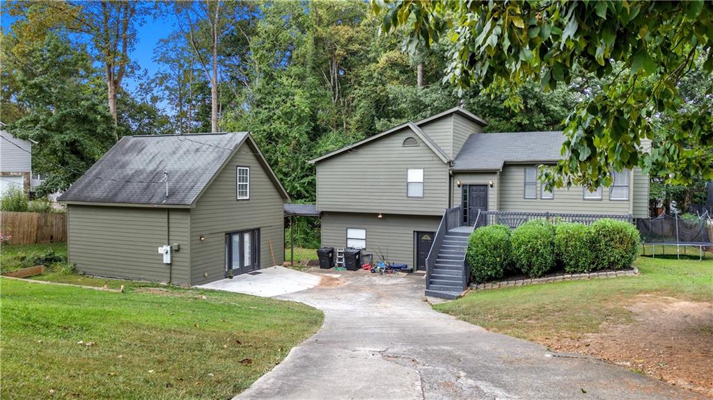 159 W Putnam Ferry Road