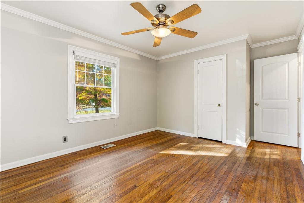 142 Woodbine Circle SE