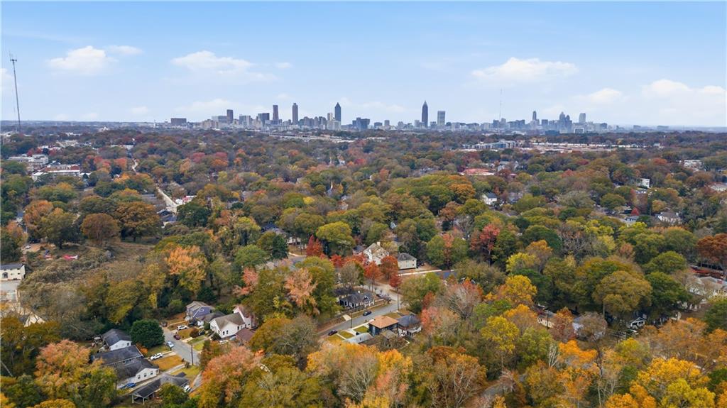 142 Woodbine Circle SE