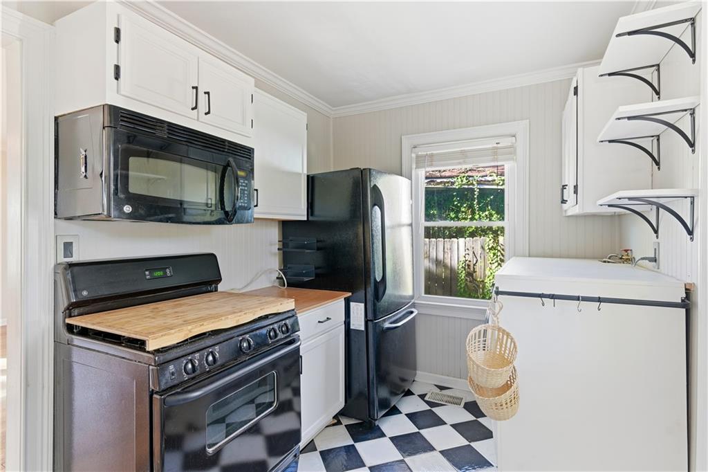 142 Woodbine Circle SE