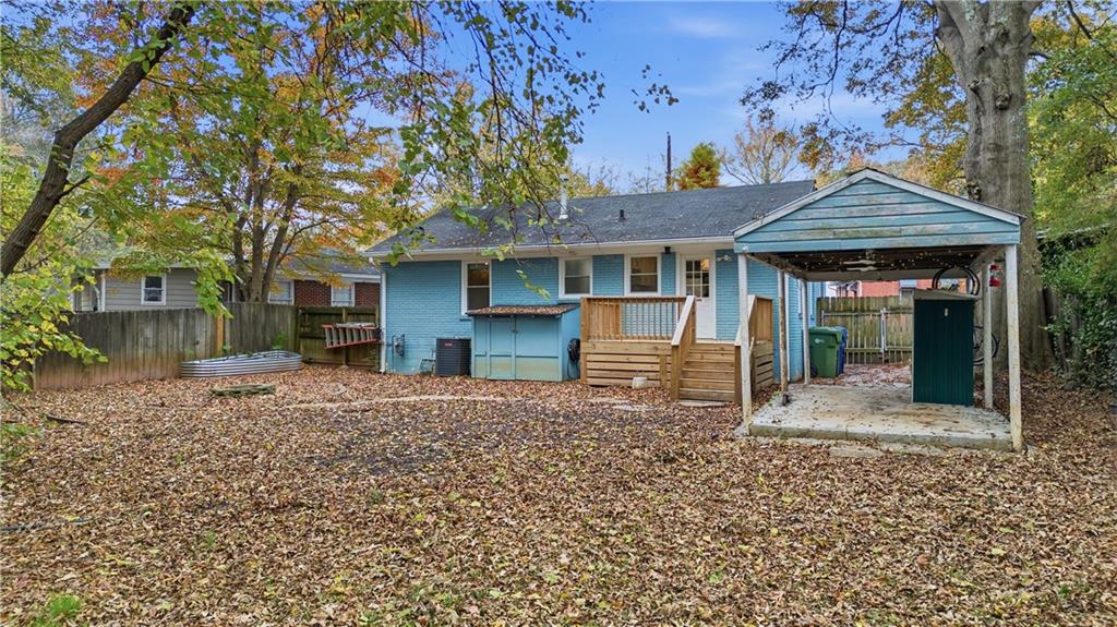 142 Woodbine Circle SE