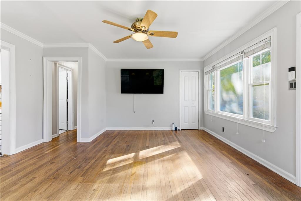 142 Woodbine Circle SE