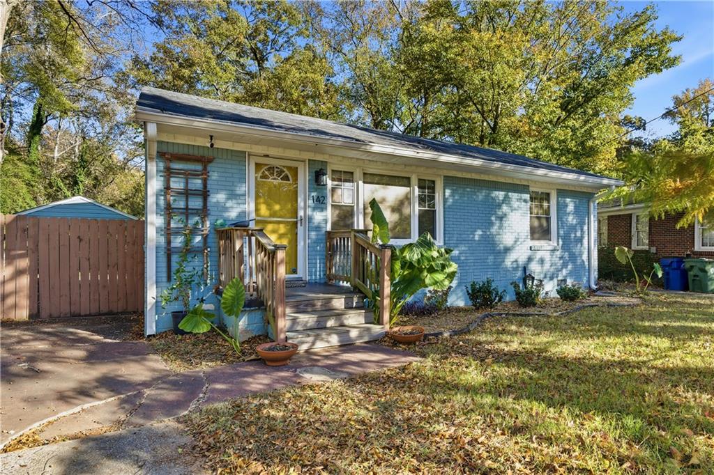 142 Woodbine Circle SE