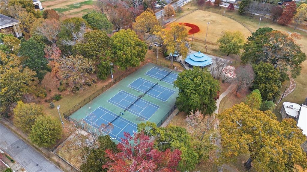 142 Woodbine Circle SE