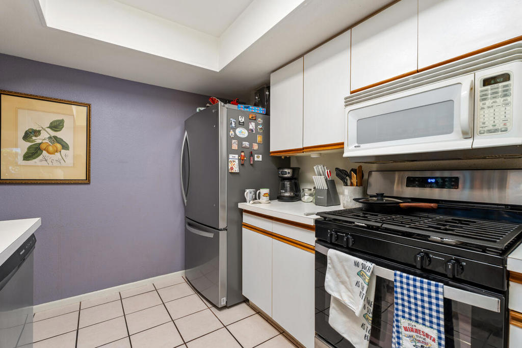 200 E Racquet Club Road 69