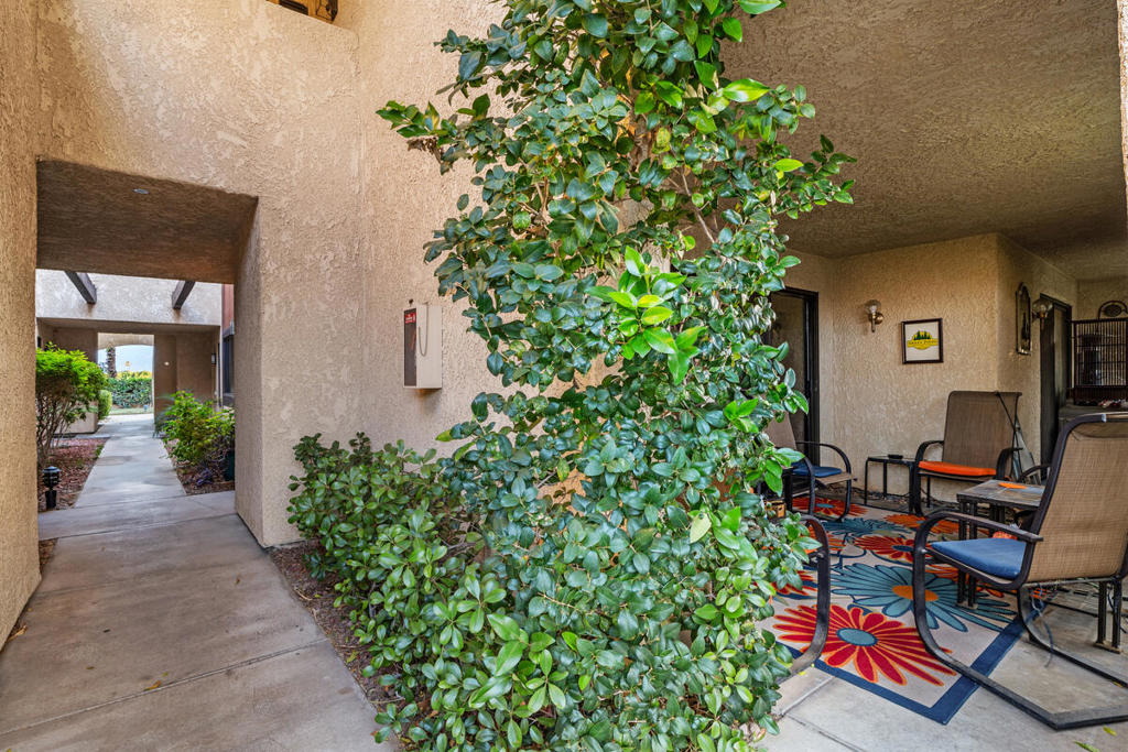 200 E Racquet Club Road 69