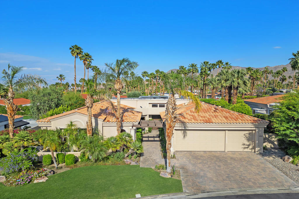 48400 Mirador Court