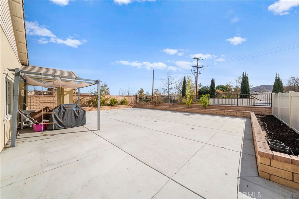 24275 Dusty Trail Way