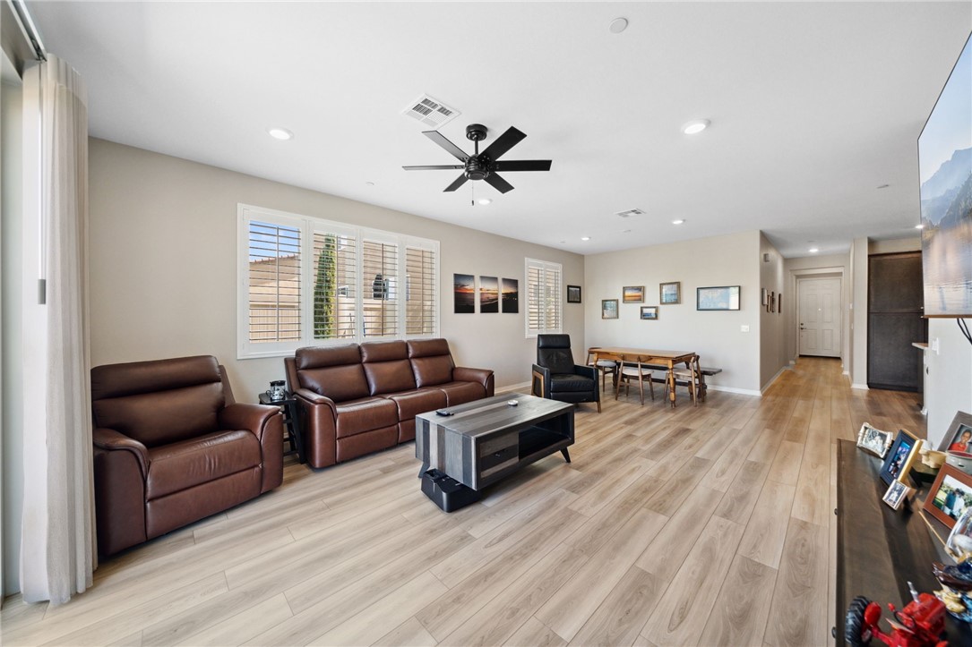 36401 Flint Drive