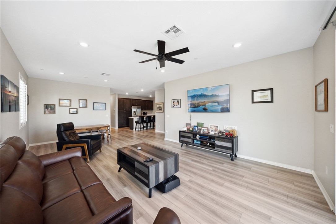 36401 Flint Drive