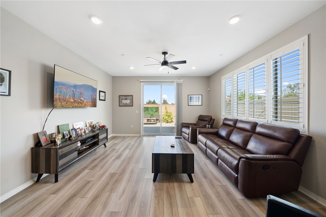 36401 Flint Drive