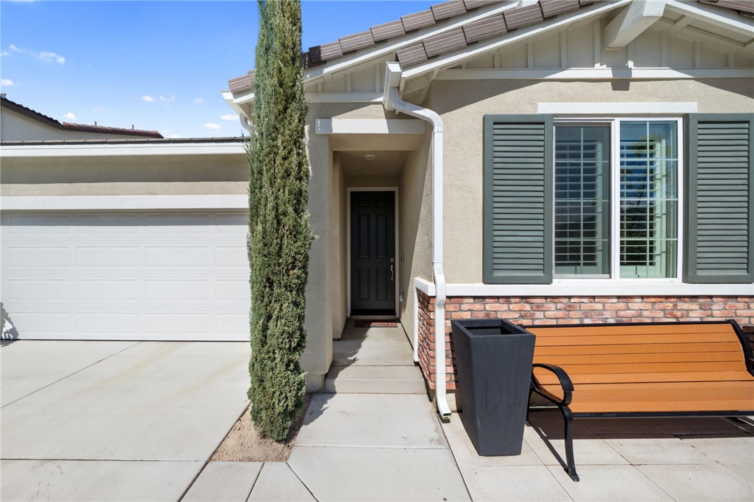 36401 Flint Drive