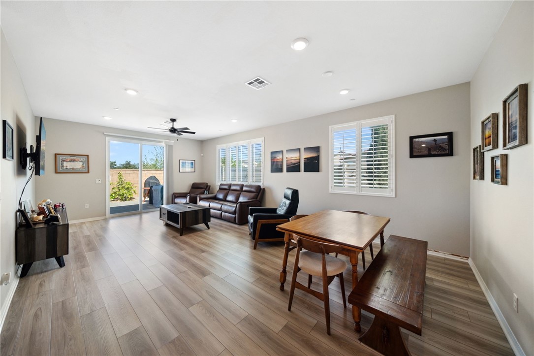 36401 Flint Drive