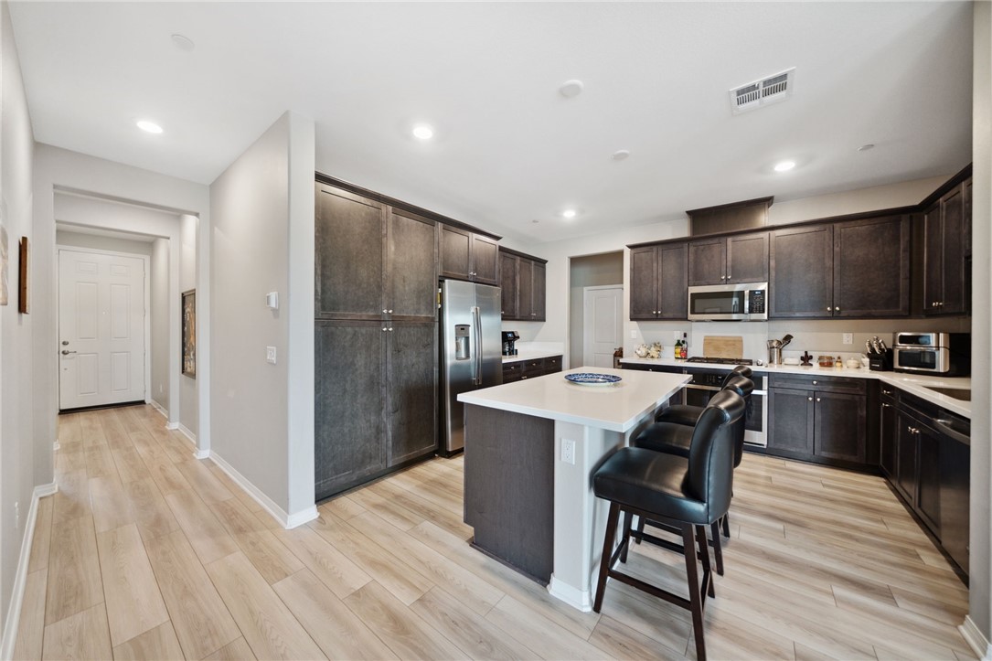 36401 Flint Drive